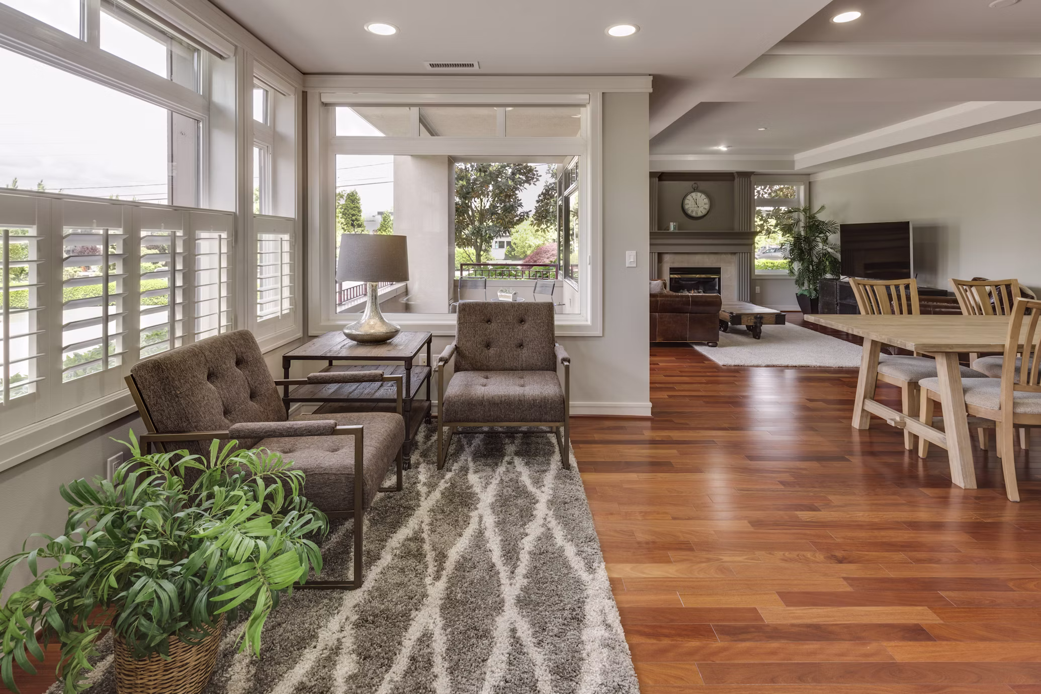 Bright condo living and dining space